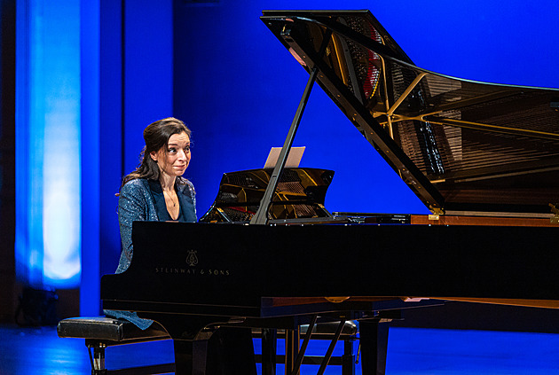 GLOSÁŘ: Tři hvězdní pianisté. Ale klávesy zhypnotizoval pouze jeden