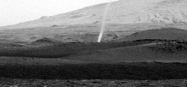 NASA hlásí objev marsovských blesků. Ale jak to, když tam není voda ani mraky?