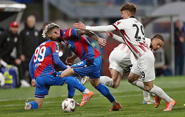 Plzeň dál neporažená, Spartě pomohlo bodlo, body má i Sigma. A do jara ve třech?