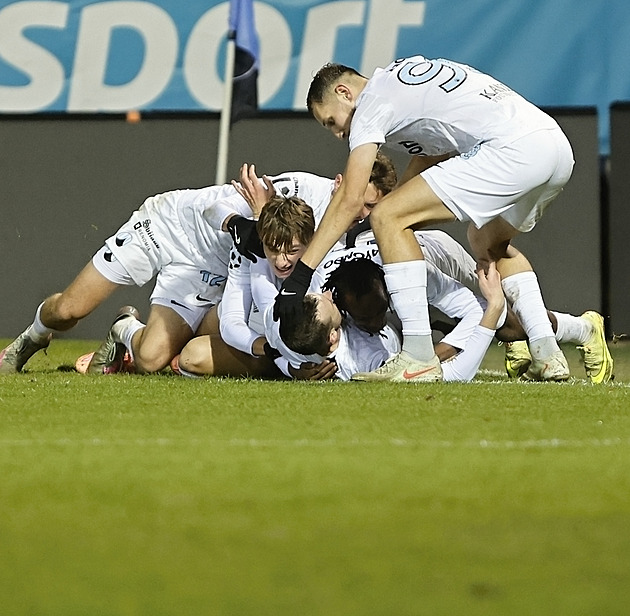 Liberec - Olomouc 1:0, hosty dlouho držel brankář Koutný, překonal ho až Icha