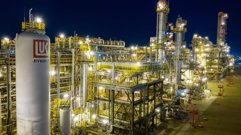 Bývalý vlastník Pornhubu je na lovu: Chce odkoupit zahraniční divizi ruského ropného giganta 