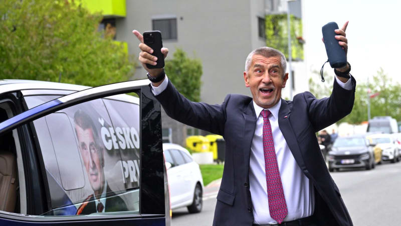 Babiš je v mnoha ohledech premiérským unikátem. Brzy překoná Topolánka i Klause