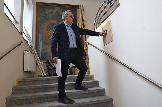 Obnova ostravského Domu umění končí, interiér provrtaly kilometry kabelů