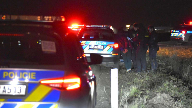 Zběsilá policejní honička po Praze: Zloděje auta dopadli až v Líbeznicích