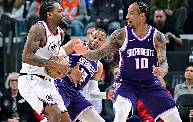 Vítězná jízda kmetů pokračuje, Leonard opět vynikl. Detroit srazil mdlé LA Lakers