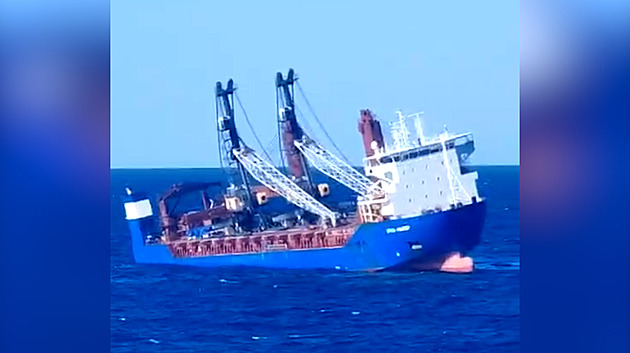 Potopená ruská loď vezla části jaderného reaktoru do KLDR, tvrdí vyšetřovatelé