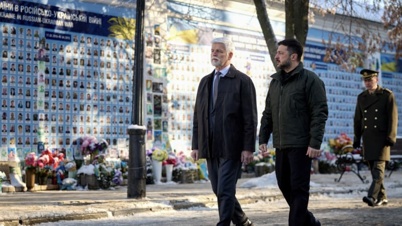 Zelenskyj vyznamenal v Kyjevě Petra Pavla. Prezident dostal řád za zásluhy o Ukrajinu