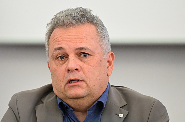 Šéf Nemocnice Na Františku Erhart rezignoval, zaměstnanci ho viní z bossingu