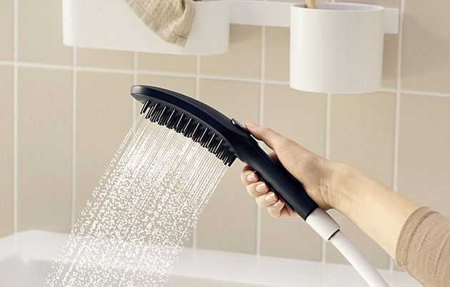 Stop drahým účtům. Šest osvědčených triků, jak ušetřit za teplou vodu