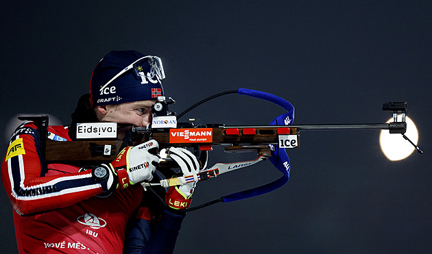 Biatlon ONLINE: Vytrvalostní závod v Novém Městě, Krčmář i Hornig zahájili čistě