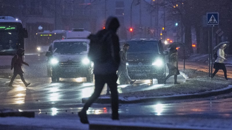 MAPA mrazu: Meteorologové popsali, kde teploty klesají pod nulu. Hrozí i sněžení
