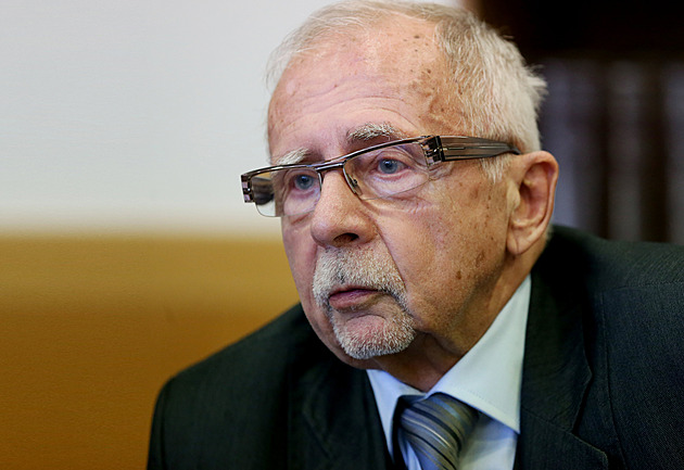 Postižení nedokládá jen průkaz, zastal se ombudsman invalidy kvůli parkování