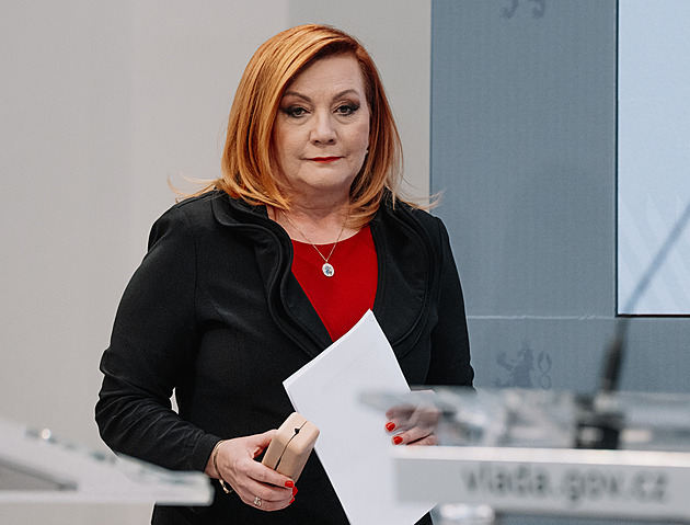 Co dál? Zruší soudy, protože je prohrávají? Opozice tepe vládu za rozpuštění NERV