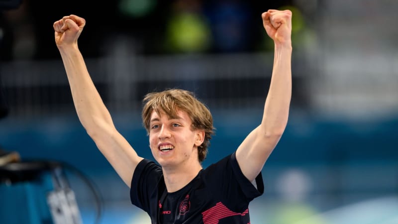 Program rychlobruslení na olympiádě: Nový král Jílek má zlato, bolavé loučení Sáblíkové