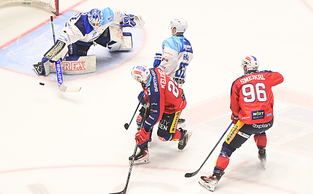 ONLINE: Pardubice vedou nad Kometou, Plzeň skóruje s Vary. Sparta čelí Liberci