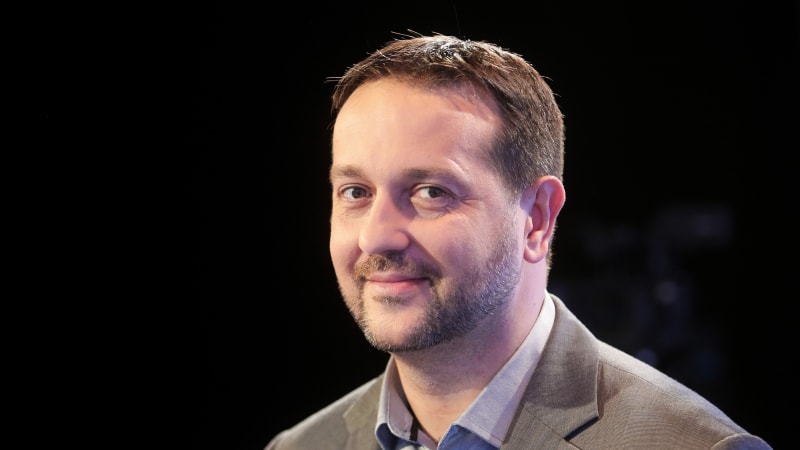 Nové školní stravování? Babiš podlehl dezinformacím, o problému obezity dětí ale ví, míní Maďar