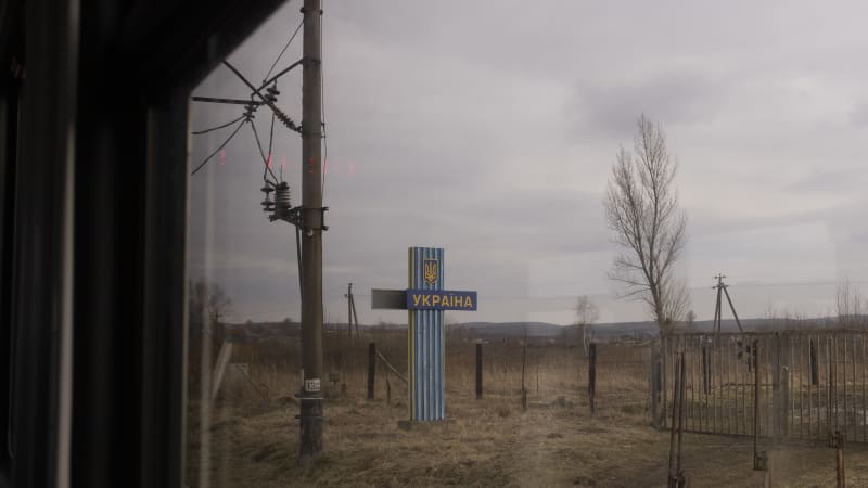 Děsivá svědectví z Ruskem okupovaných území: Mučení a bezvládná těla v ulicích