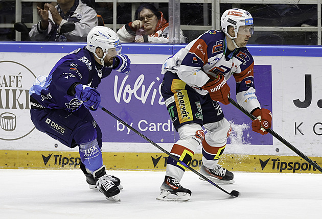 ONLINE: Čekání na gól, Kometa bojuje o přežití. Sparta se pokusí vyrovnat sérii