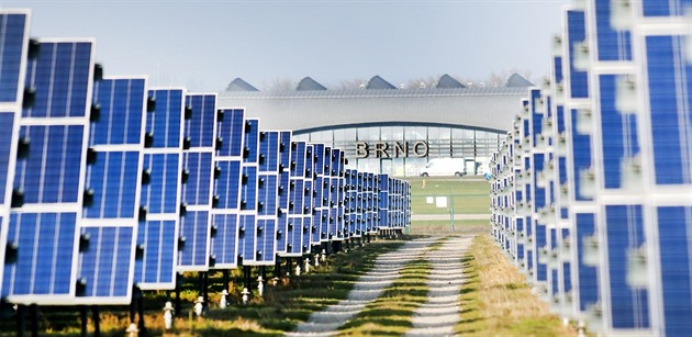 Proměna Česka z nebe. Jak obří solární parky překreslily krajinu