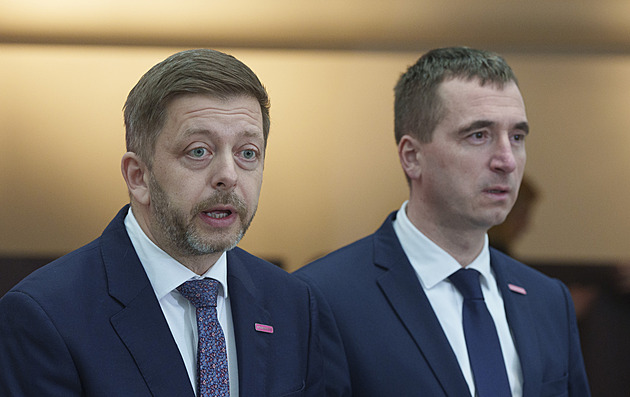 Rakušan představí plány po neúspěchu při volbě, TOP 09 chce mimořádnou schůzi