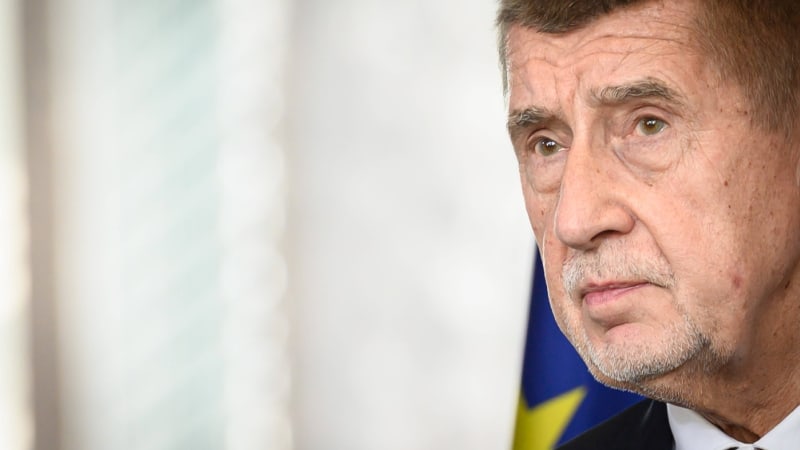 Babiš se sešel s dodavateli pohonných hmot. Zastropuje vláda na chystaném zasedání marže?