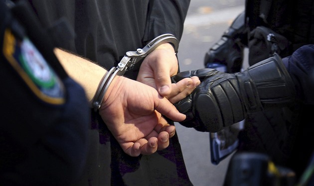 Nebezpečného muže podezřelého z vraždy v Praze dopadli policisté v Polsku