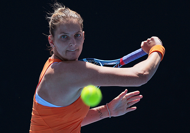 Na kraťasy se zatím jen dívá. Ale bude to dobré, věří Plíšková. Hrát chce už v Linci