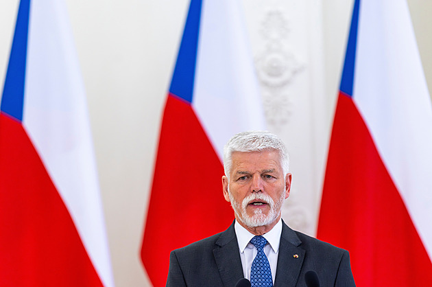 Zkouška aliance, Putin se raduje. Čeští politici kritizují Trumpa za slova o NATO