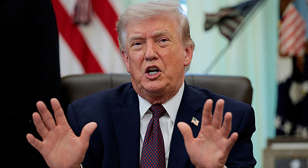 Víte, co máte dělat. Trump opět pohrozil Íránu zničením mostů a elektráren