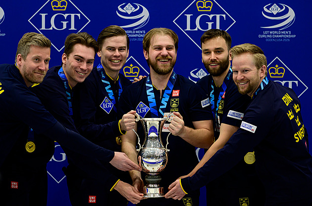 Švédští curleři si vynahradili olympijské zklamání. Slaví 13. titul mistrů světa