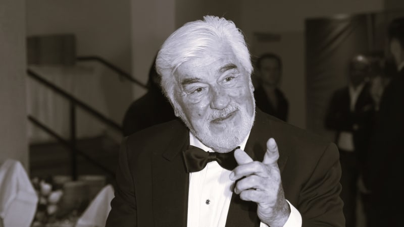 Rána pro filmový svět: Zemřel hlavní padouch z Vinnetoua. Adorf hrál i v Plechovém bubínku