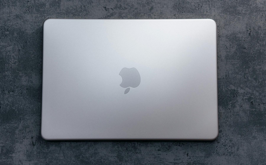 MacBook Neo za 299 Kč měsíčně. Mobil Pohotovost nasadila absolutně nejlepší cenu