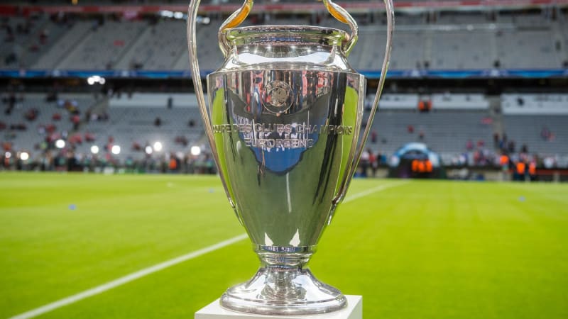 Čtvrt milionu za noc v běžném apartmánu? Fotbal žene v Budapešti ceny za ubytování do extrému