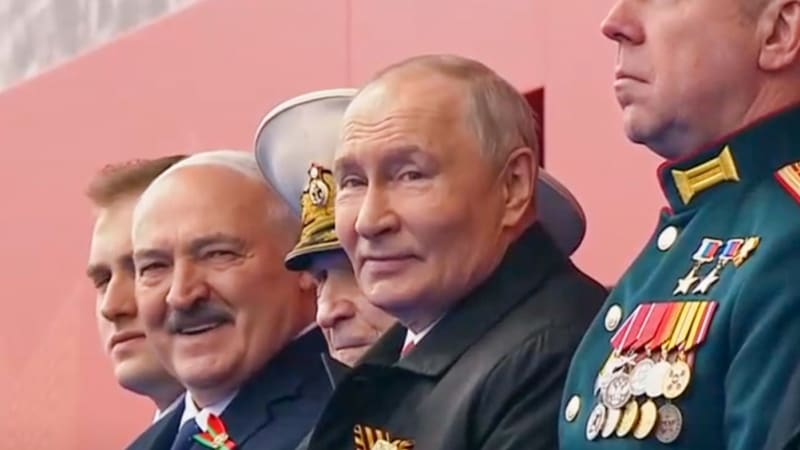 ON-LINE: Naši vojáci na Ukrajině postupují, i když je Kyjev podporován NATO, prohlásil Putin