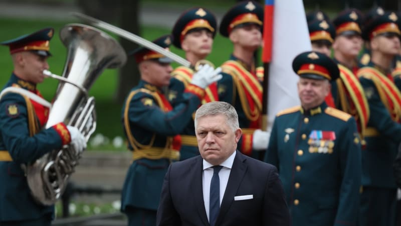 Fico a spol. v Moskvě? Nikoho jsme nezvali, chtěli přijet sami, říká Putinův poradce