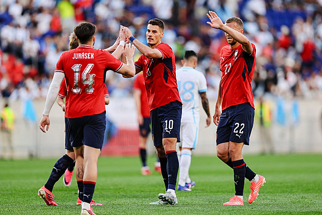 MS ve fotbale 2026 ONLINE: Novinka, při hymnách nastoupí na hřiště i náhradníci