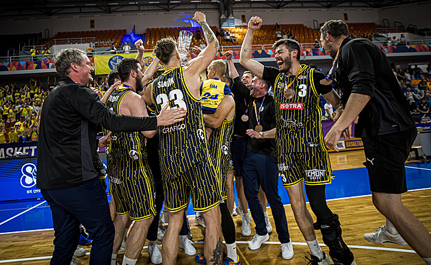 Drama o třetí místo. Opava dotáhla manko a po výhře v prodloužení veze z Brna bronz