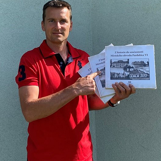 Úplatek jsem nevzal a nevznikla škoda, odmítá obvinění starosta pardubického obvodu