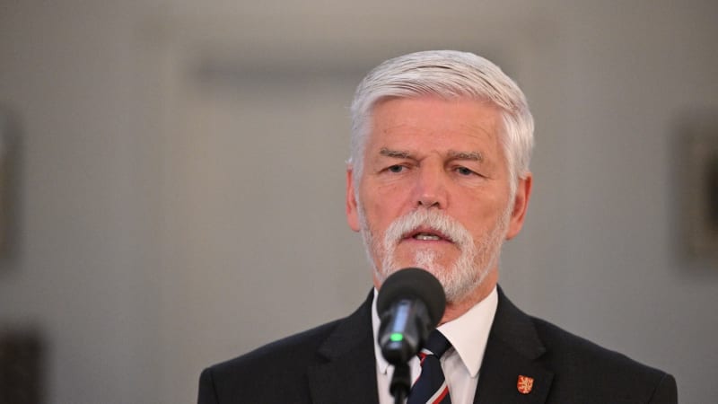Pavel žádá Ústavní soud o předběžné opatření. Otevře mu cestu na summit NATO?