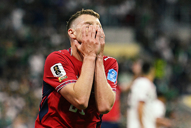 Skoro tak špatný výkon jako na Faerech, tvrdí čtenáři po Mexiku. Pohořel Douděra