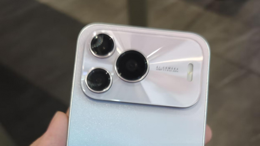 Honor okopíroval Apple a Huawei zase zpátky Honor: telefon Nova 16 SE je dvojnásobný klon