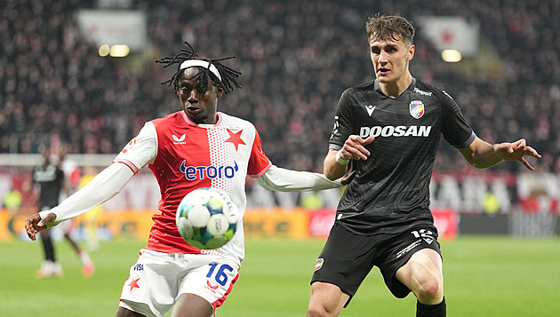 Slávista Moses může hrát, od disciplinárky má podmínku. Vysoká pokuta pro Spartu